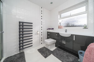 BEDROOM 1 EN-SUITE- click for photo gallery